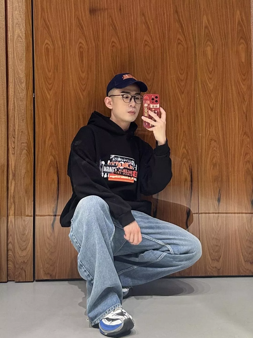 발렌시아가 범퍼 스티커 프린트 후드 티셔츠 상세 이미지 15