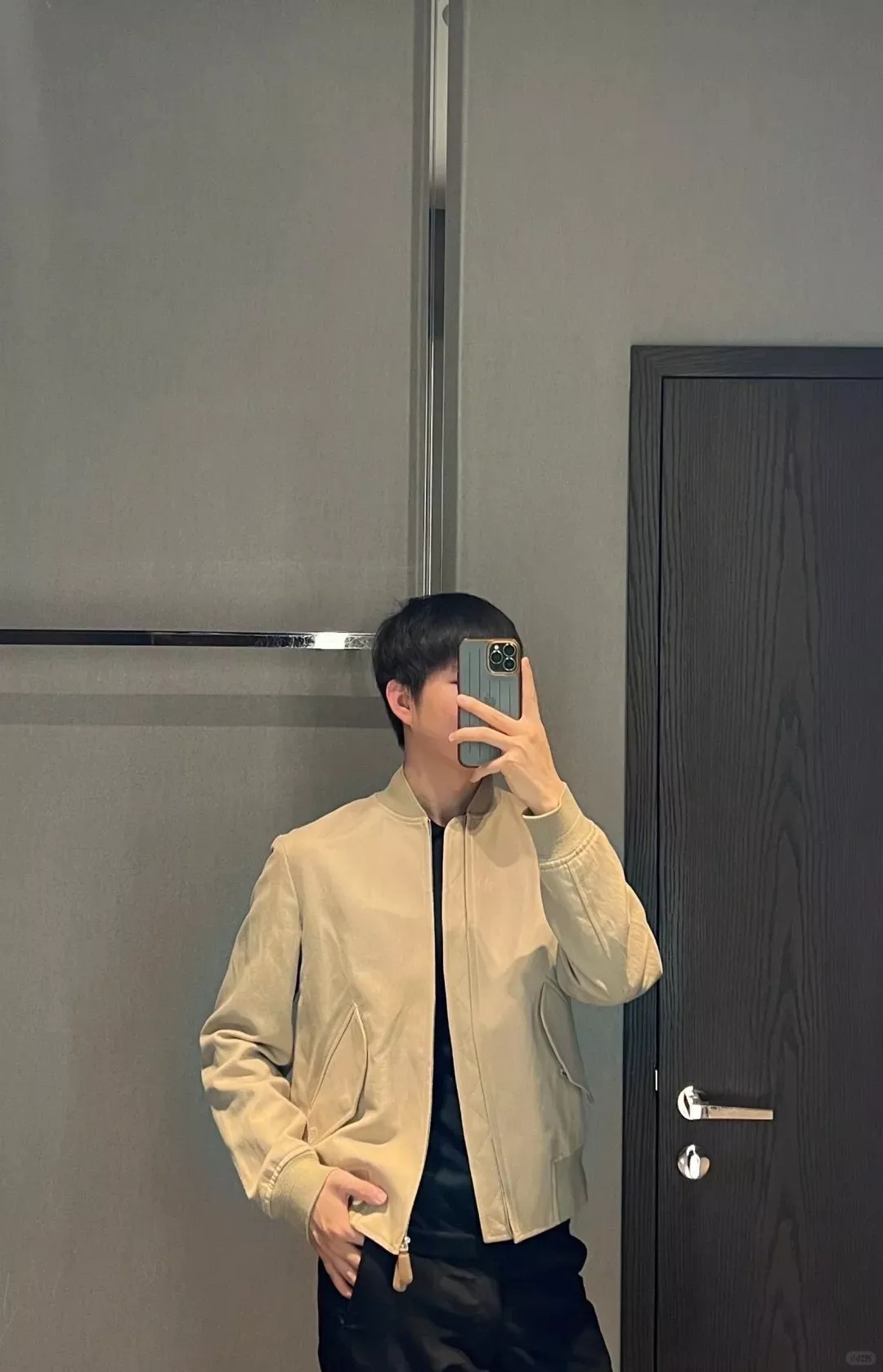 버버리 울 혼방 베이스볼 칼라 더블 지퍼 재킷 상세 이미지 21