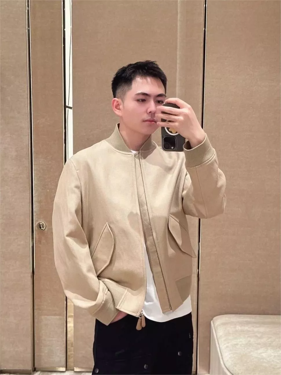 버버리 울 혼방 베이스볼 칼라 더블 지퍼 재킷 상세 이미지 19