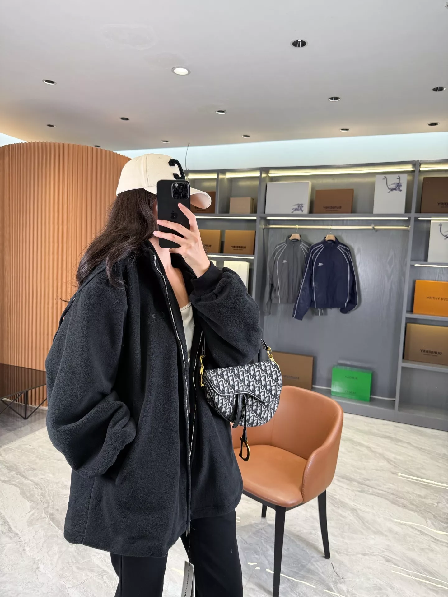 발렌시아가 자수 투웨이 지퍼 후드 플리스 재킷 상세 이미지 39
