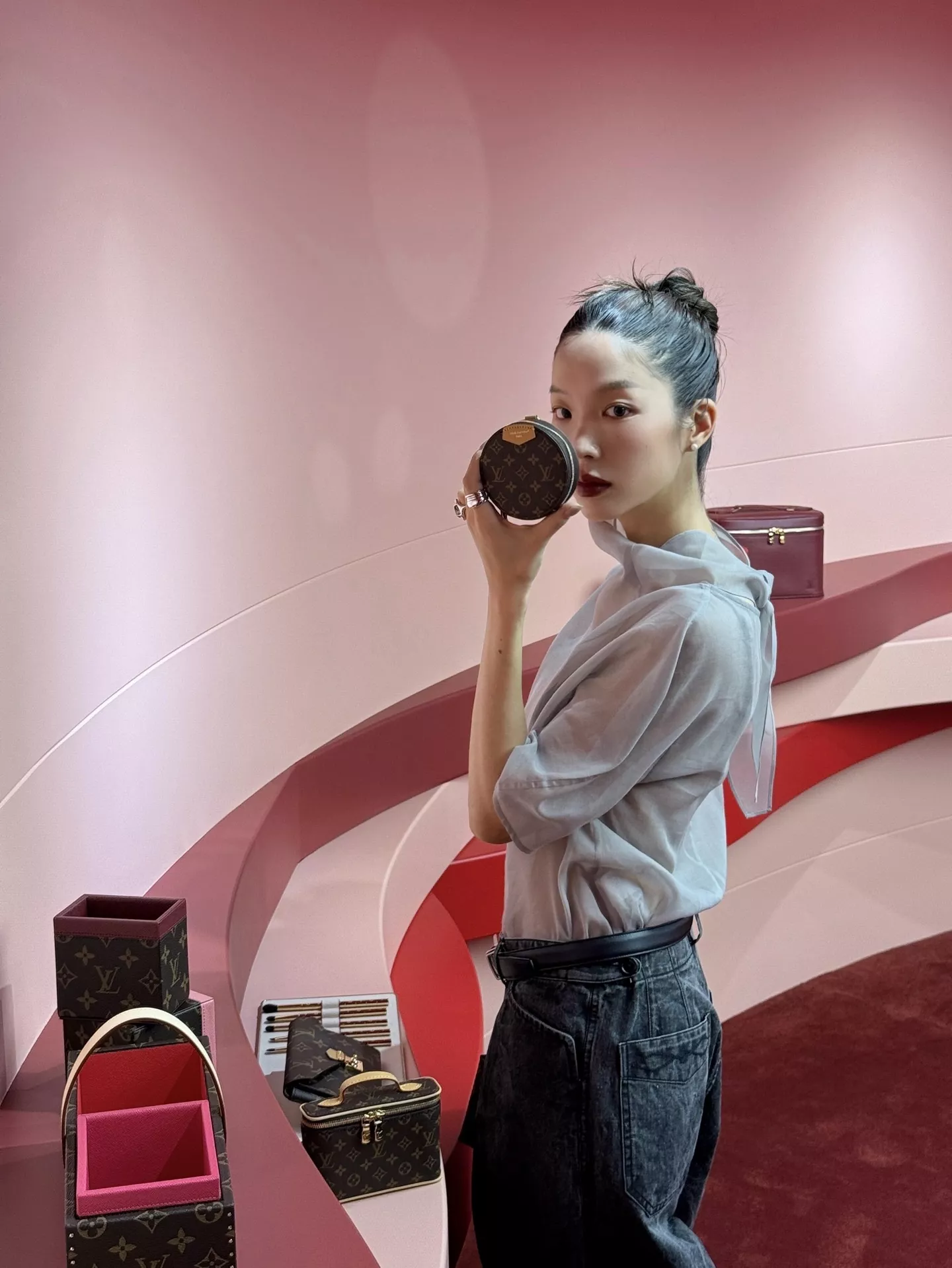루이비통 모노그램 캔버스 핸들 소품 보관함 상세 이미지 85