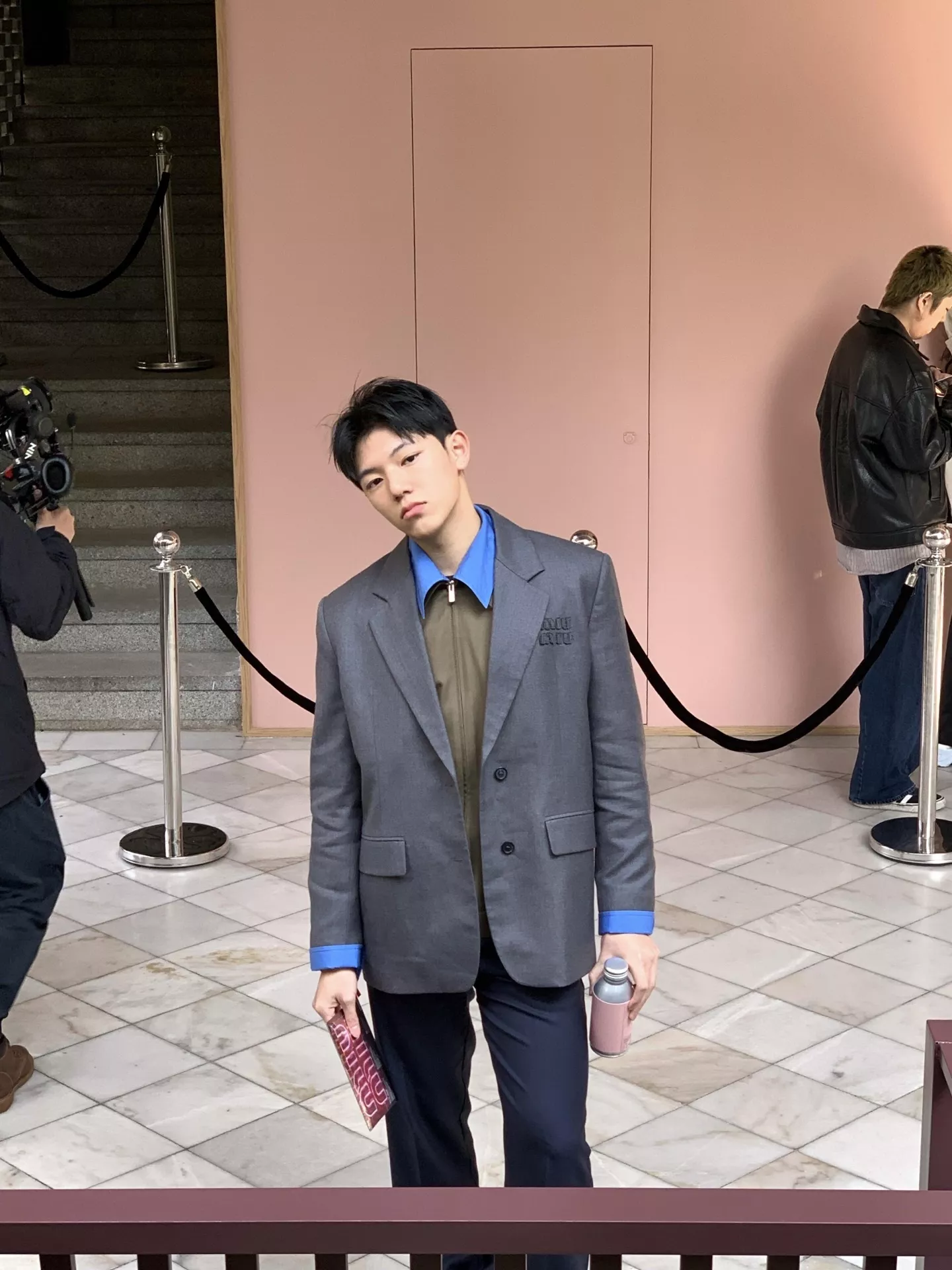 미우미우 로고 싱글브레스트 울 정장 재킷 상세 이미지 20