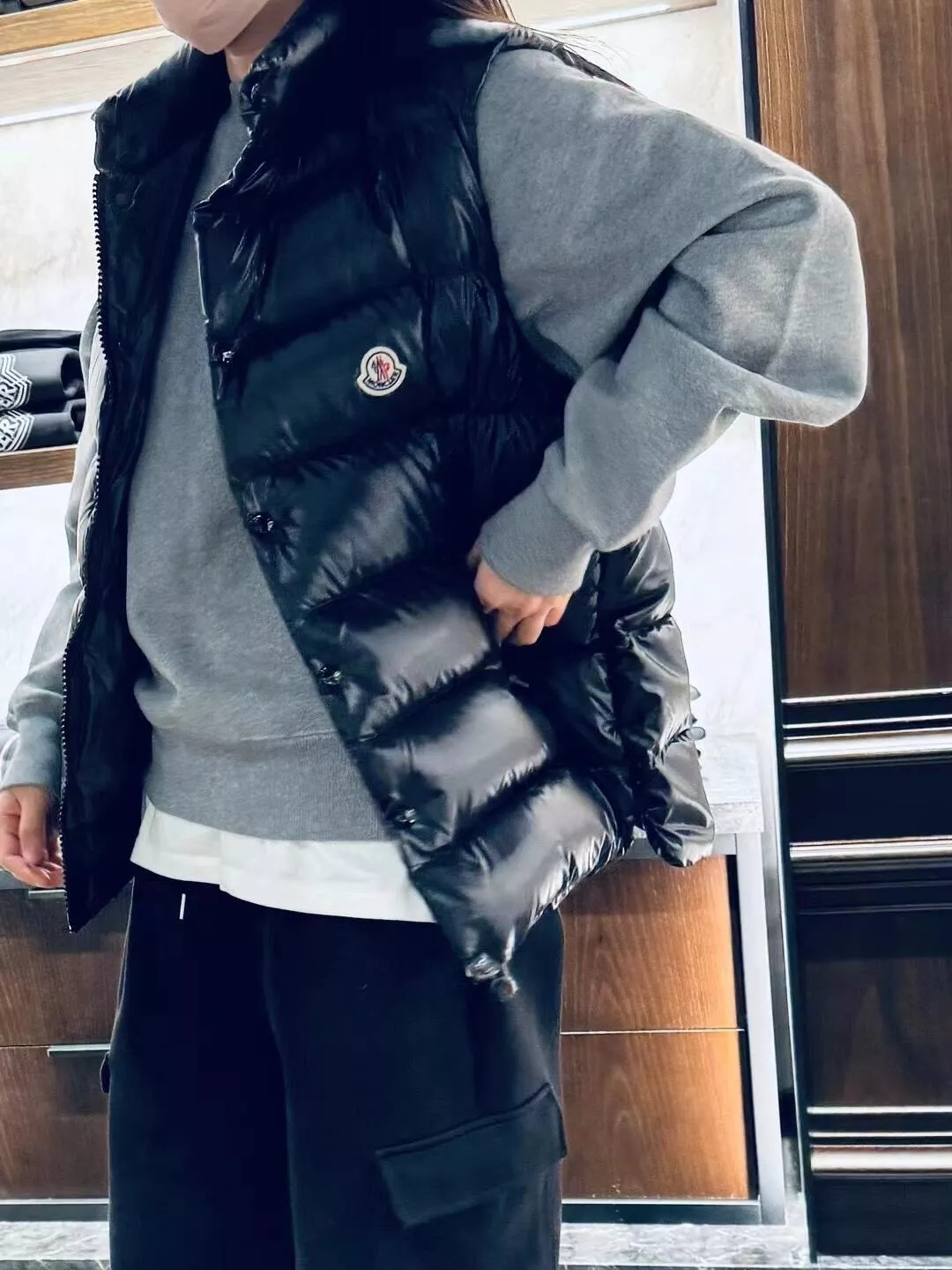 몽클레어 티브 남성 패딩 조끼 상세 이미지 39