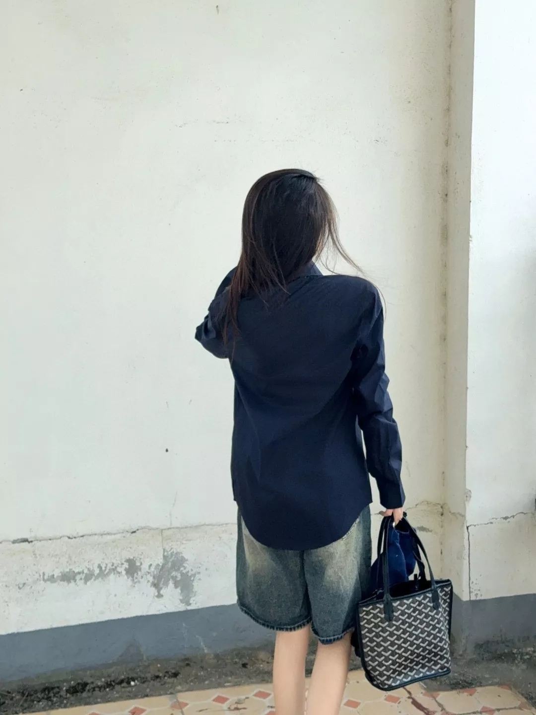 루이비통 자수 로고 긴소매 셔츠 상세 이미지 19