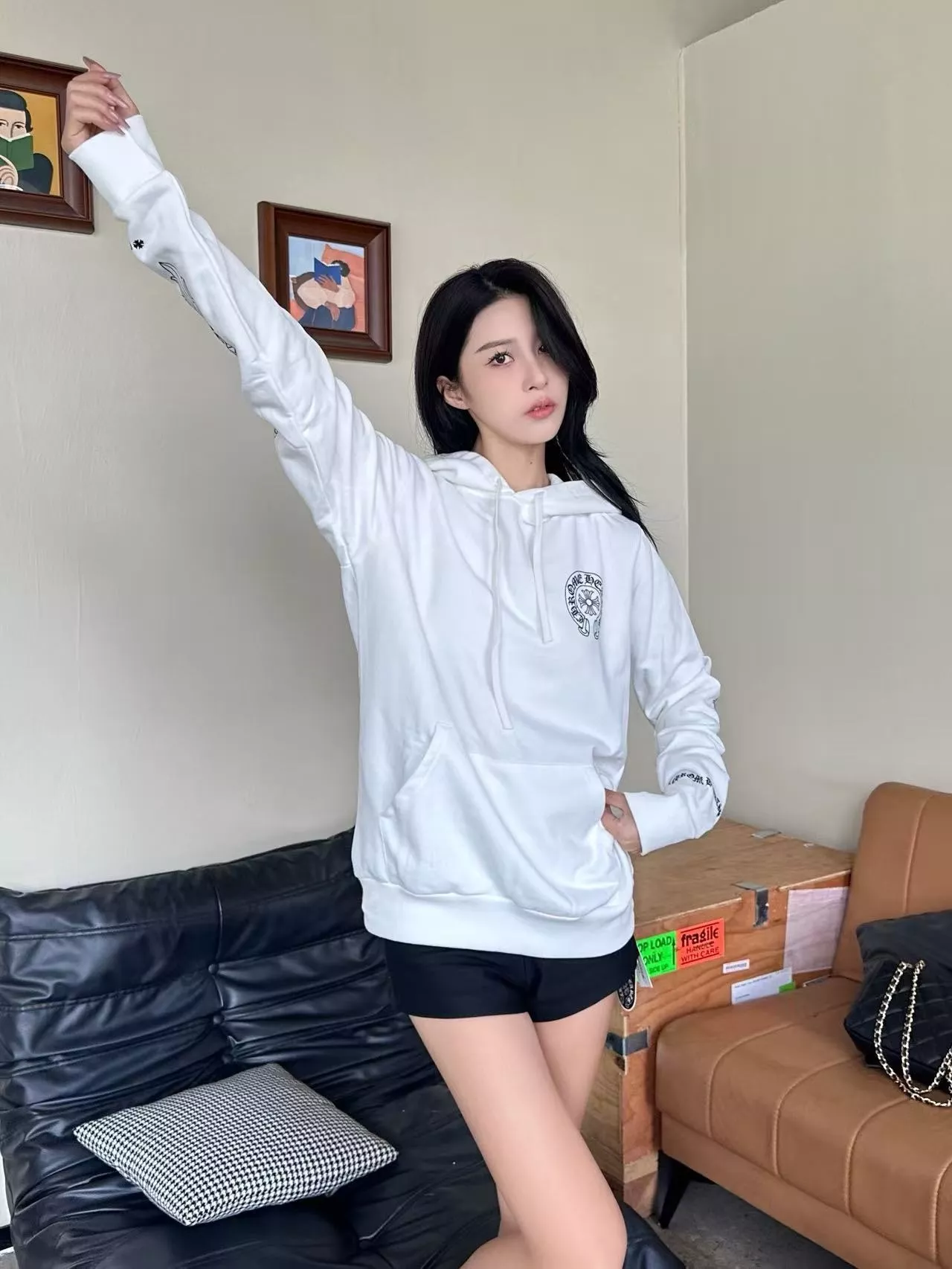 크롬하츠 로스앤젤레스 한정 긴소매 후드 티셔츠 상세 이미지 18