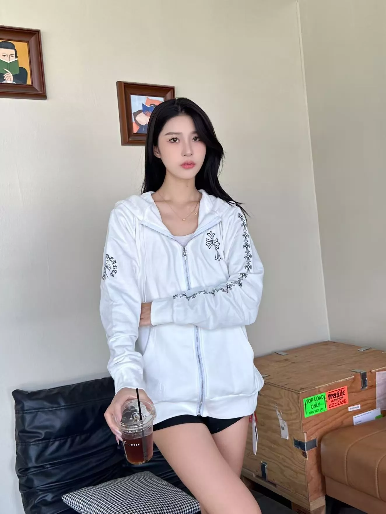 크롬하츠 십자가 패치 집업 재킷 상세 이미지 16