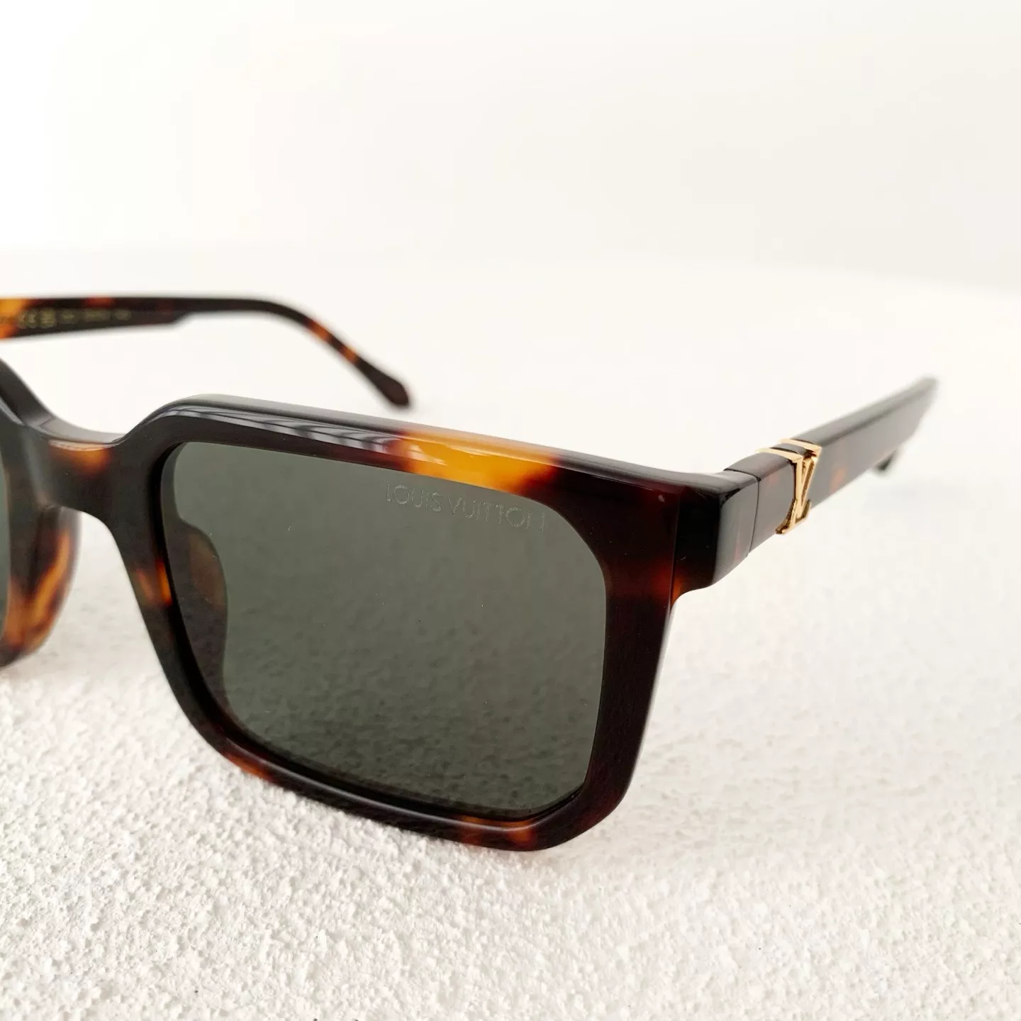 루이비통 기하학 아세테이트 스퀘어 선글라스 상세 이미지 43