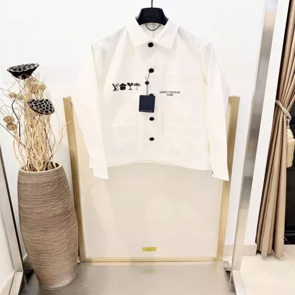 루이비통 로고 프린트 코튼 버튼 재킷