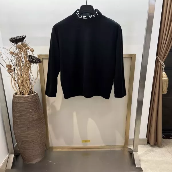 로에베 루즈핏 하이넥 프린트 긴소매 티셔츠