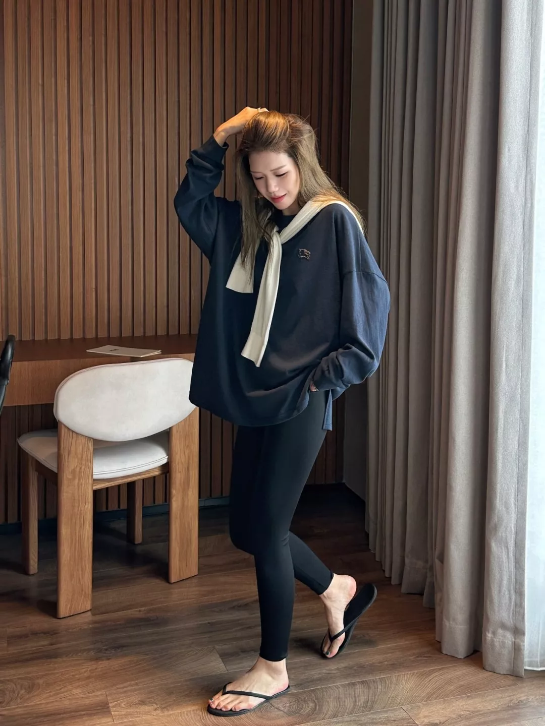 버버리 눈꽃 텍스처 면혼방 롱슬리브 티셔츠 상세 이미지 25
