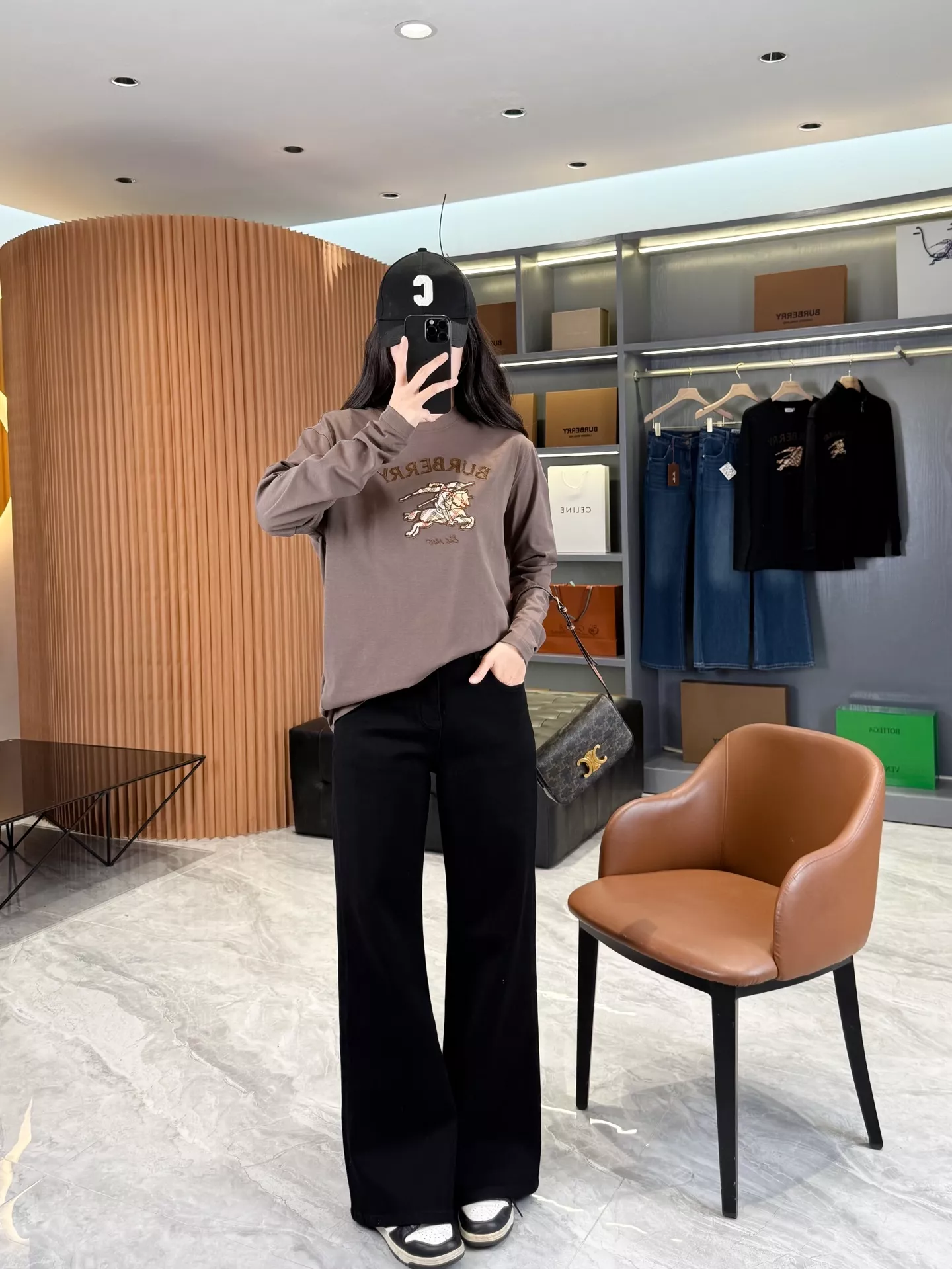 로로피아나 고탄력 워싱 자수 부츠컷 데님 팬츠 상세 이미지 59