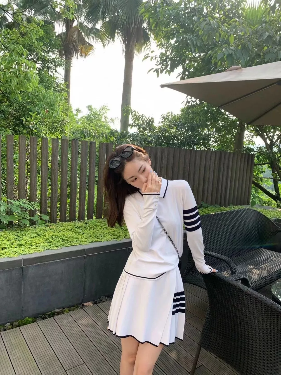 톰브라운 폴로 칼라 배색 스트라이프 니트 상세 이미지 28