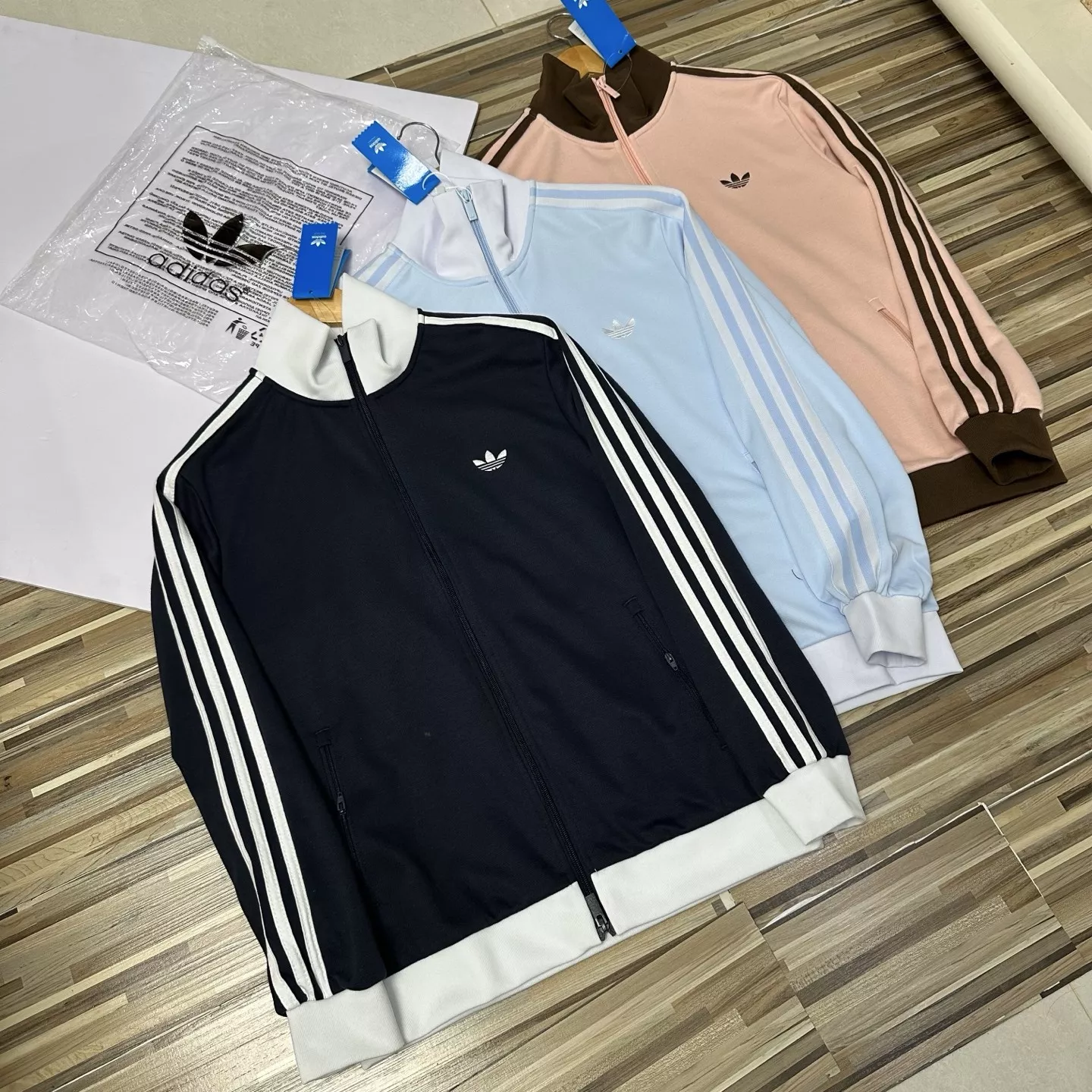 아디다스 삼선 자수 로고 더블지퍼 재킷 상세 이미지 32