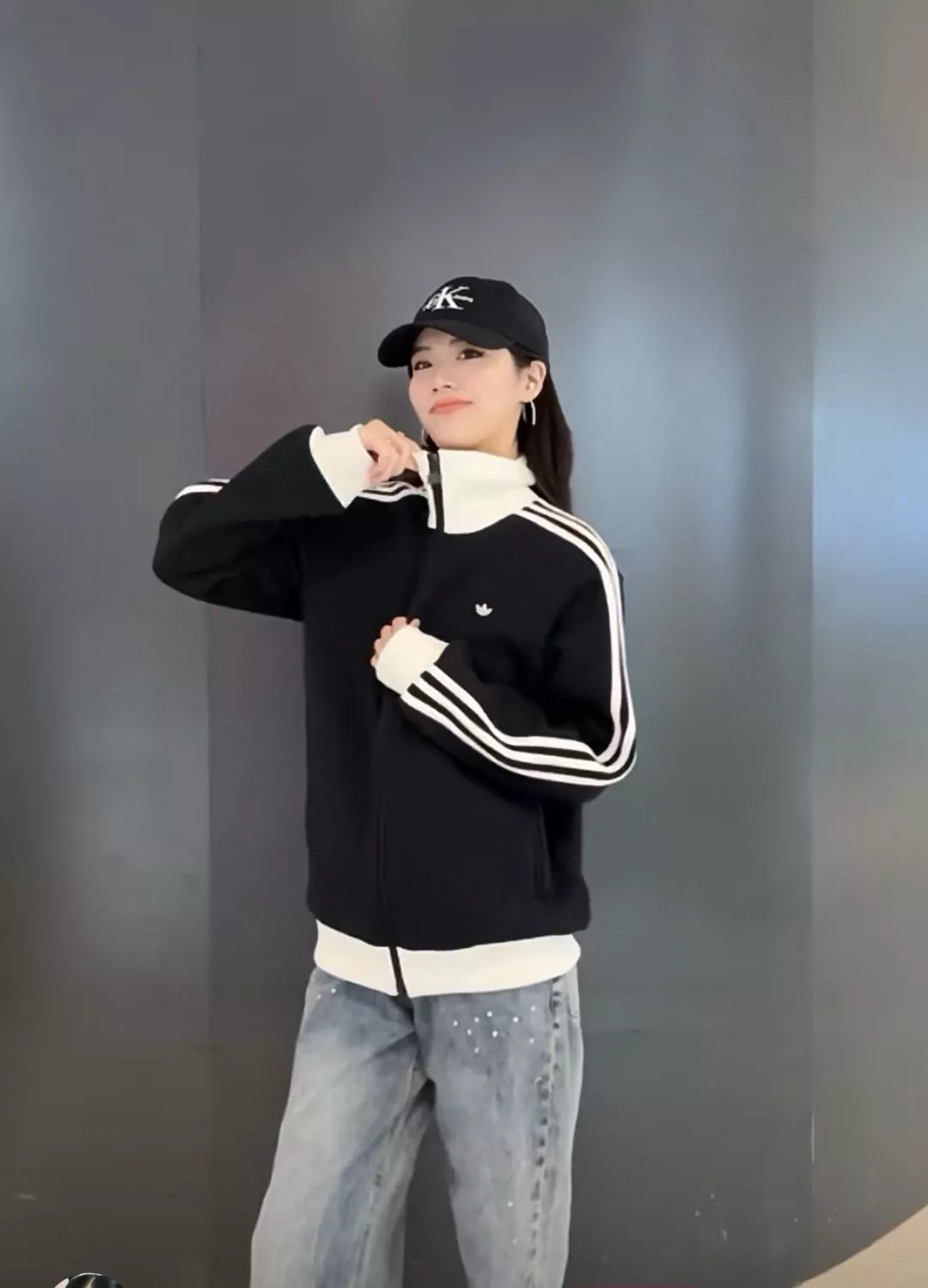 아디다스 스탠드 칼라 자카드 집업 재킷 상세 이미지 22