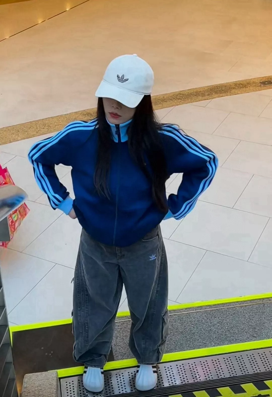 아디다스 스탠드 칼라 자카드 집업 재킷 상세 이미지 17