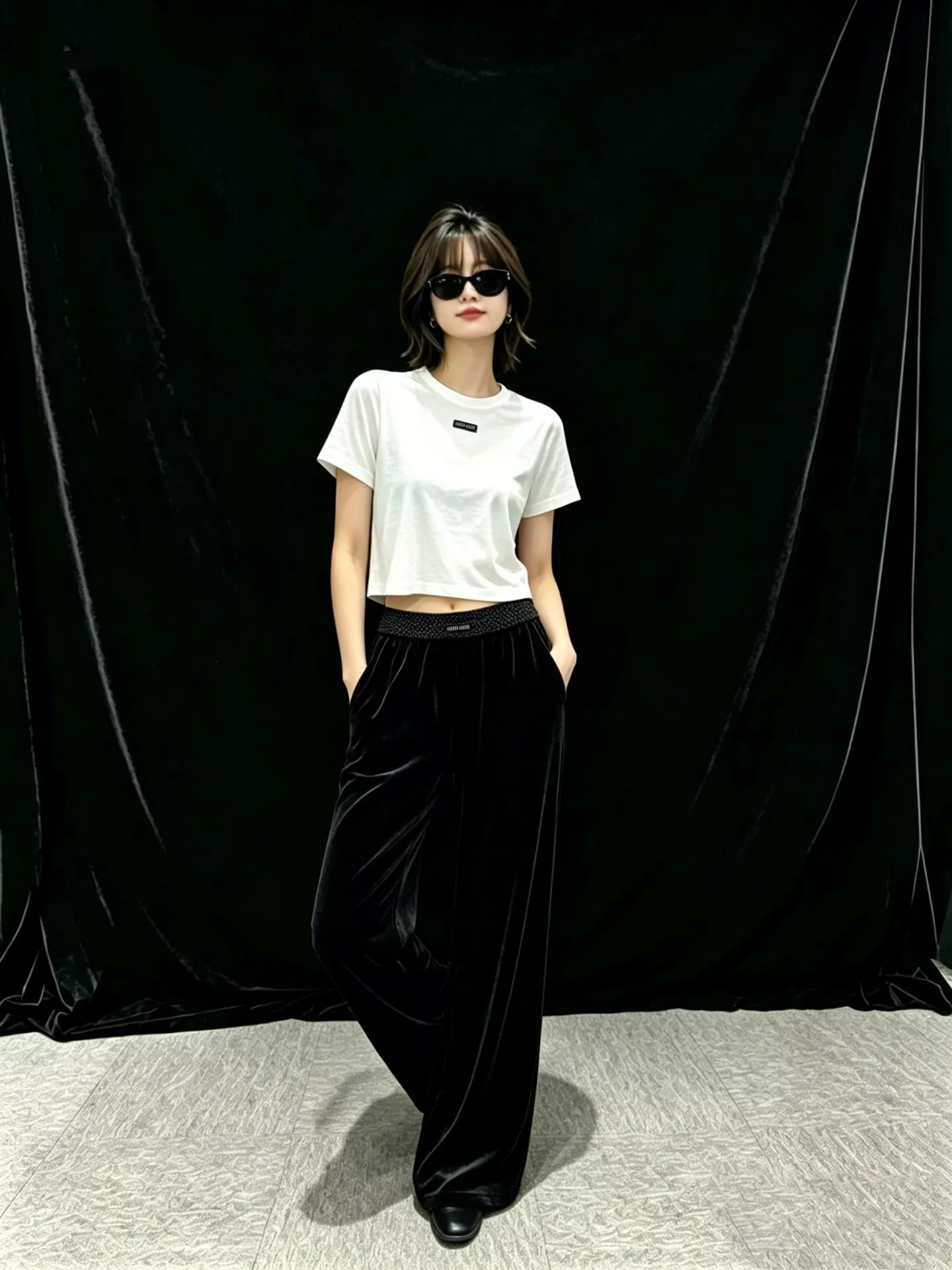 미우미우 로고 허리밴드 실크혼방 벨벳 팬츠 상세 이미지 12