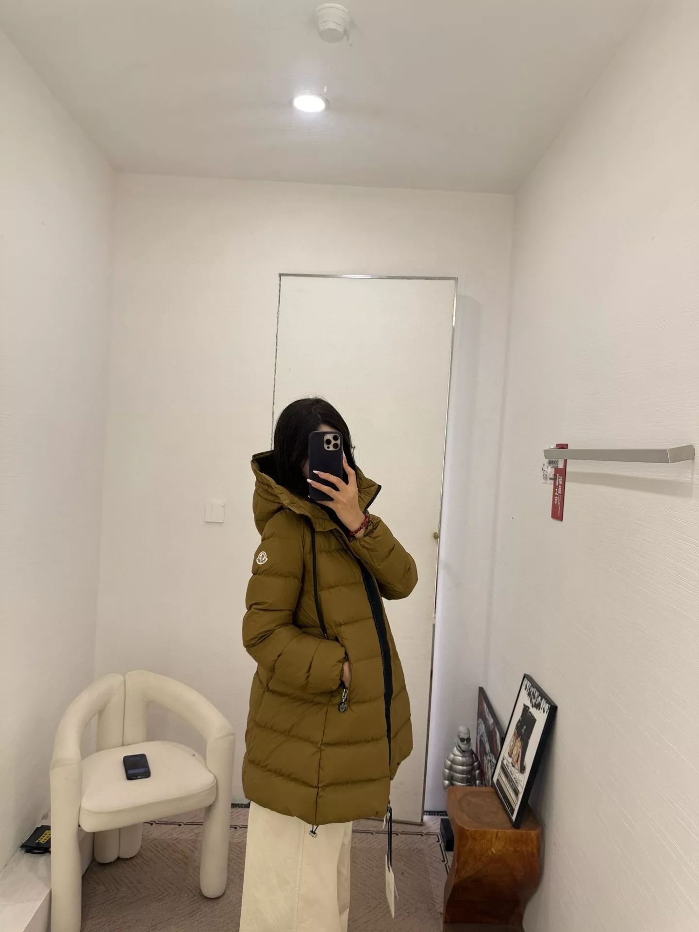 몽클레어 에이라인 후드 벨트 미들 패딩 상세 이미지 74