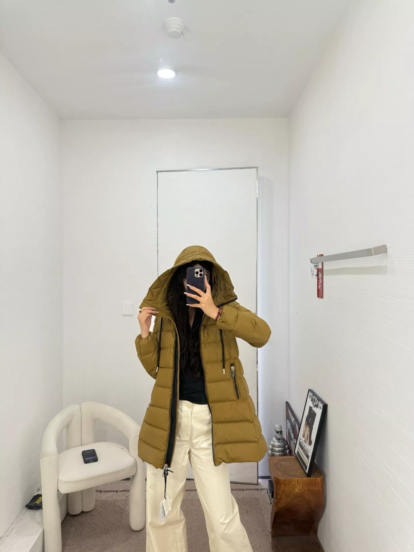 몽클레어 에이라인 후드 벨트 미들 패딩 상세 이미지 70