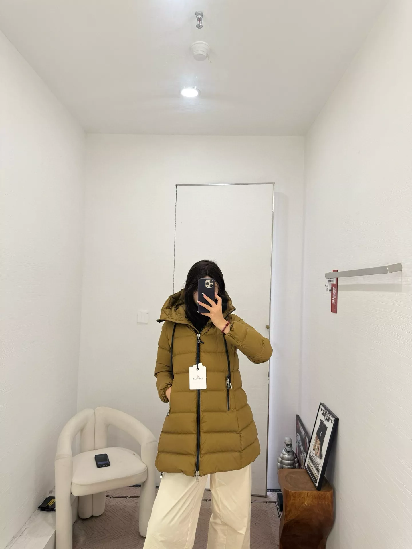 몽클레어 에이라인 후드 벨트 미들 패딩 상세 이미지 72