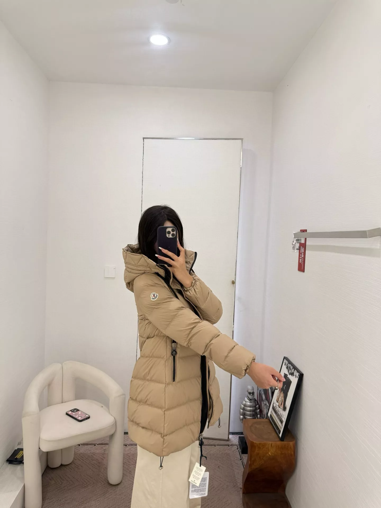 몽클레어 에이라인 후드 벨트 미들 패딩 상세 이미지 46