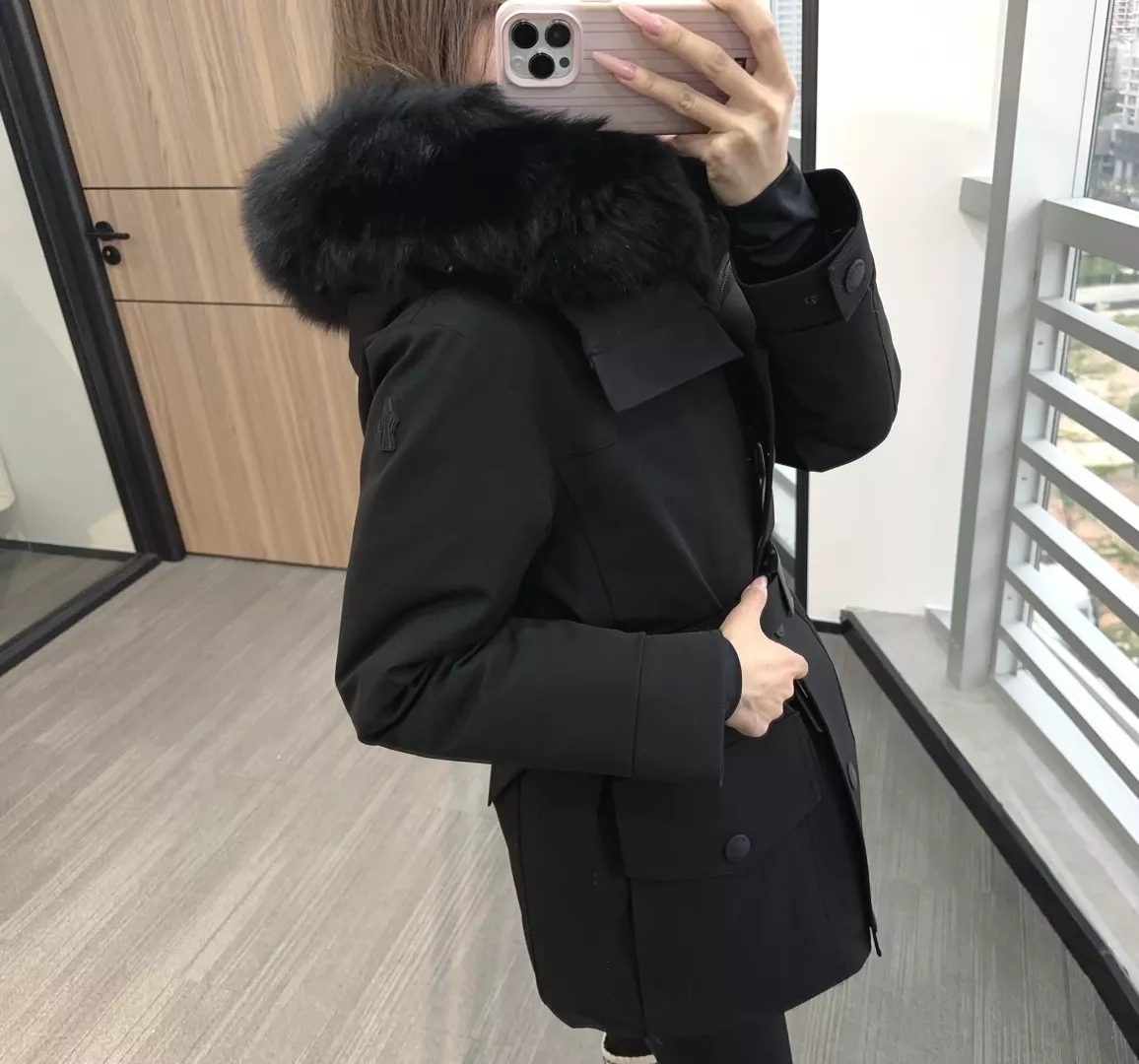 몽클레어 폭스퍼 후드 방수 미들 패딩 상세 이미지 52