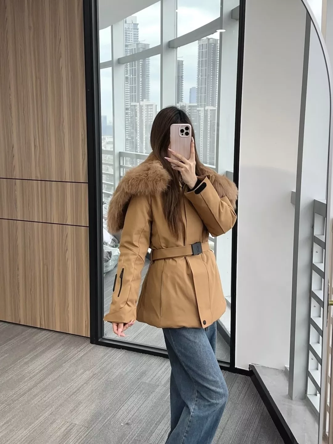 몽클레어 폭스퍼 후드 벨트 미들 패딩 상세 이미지 90