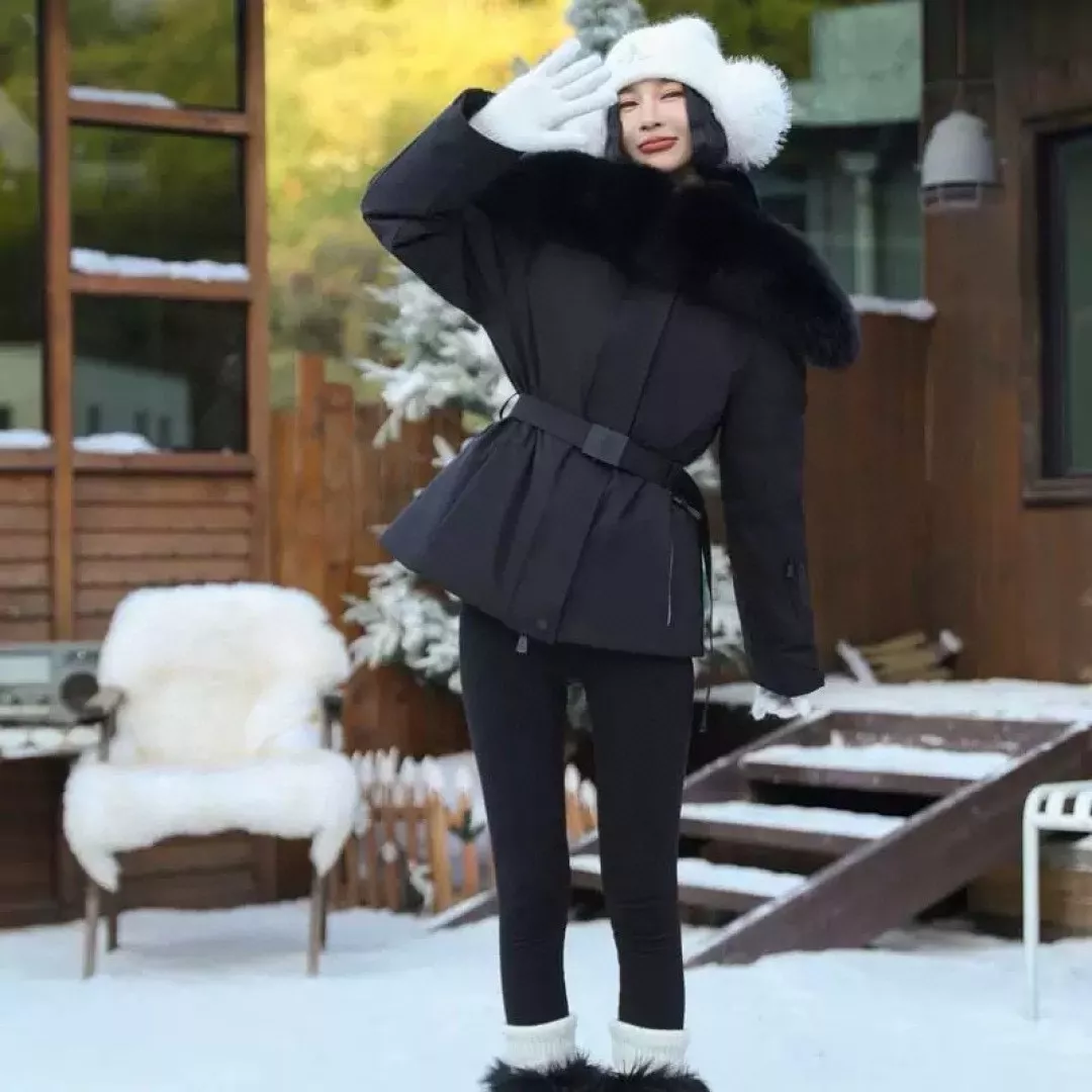 몽클레어 폭스퍼 후드 슬림핏 미들 패딩 상세 이미지 29