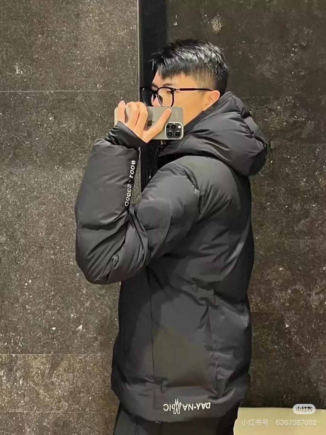 몽클레어 후드 화이트구스 쇼트 패딩 상세 이미지 53