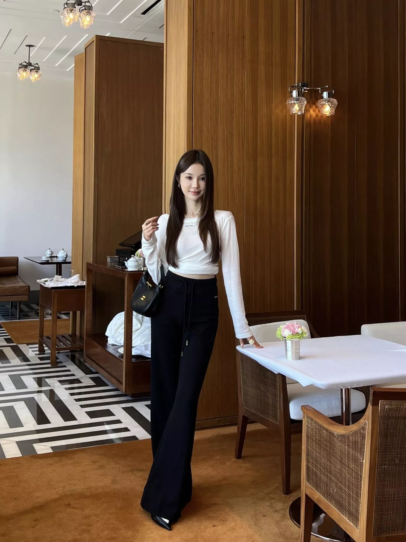 미우미우 블랙 드로스트링 하이웨이스트 팬츠 상세 이미지 13