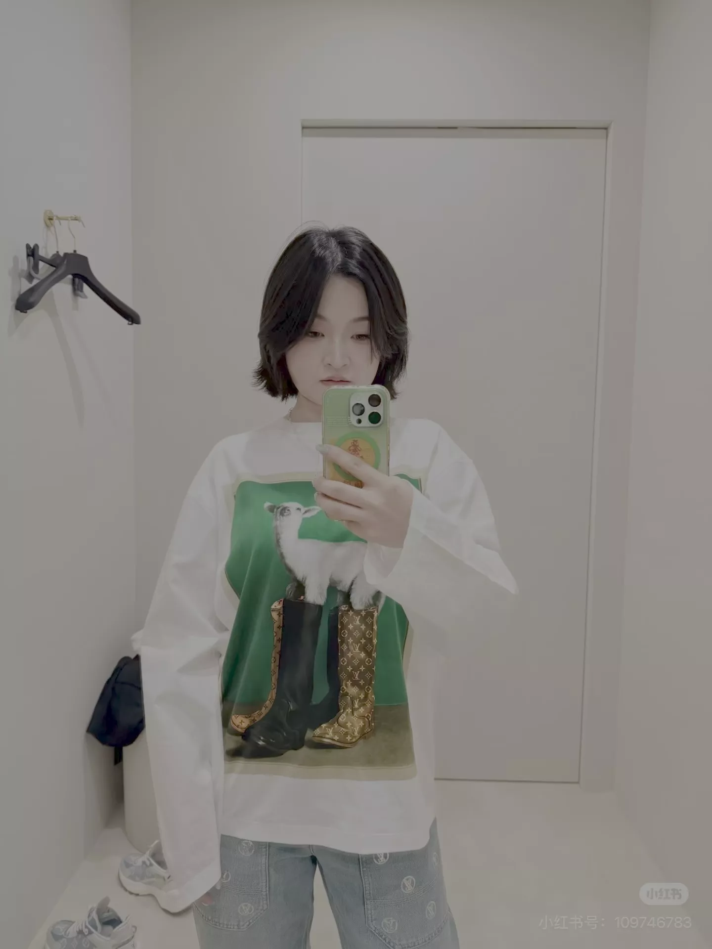 로에베 양 프린트 코튼 루즈핏 긴소매 티셔츠 상세 이미지 33