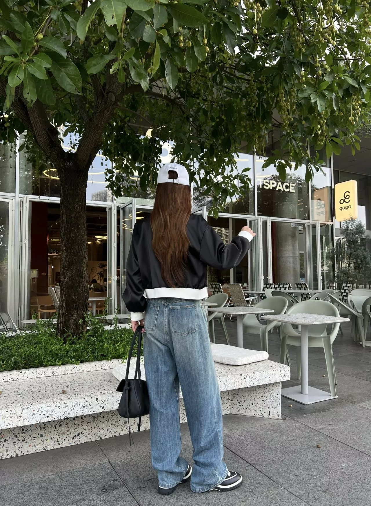 루이비통 올오버 모노그램 배색 버튼 재킷 상세 이미지 25