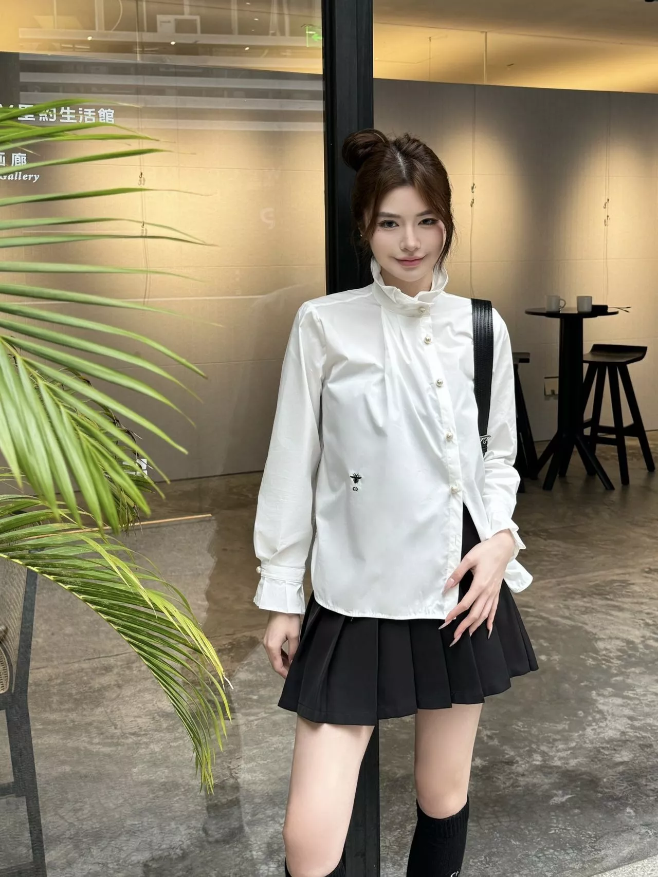 디올 진주 버튼 스탠드칼라 셔츠 상세 이미지 13