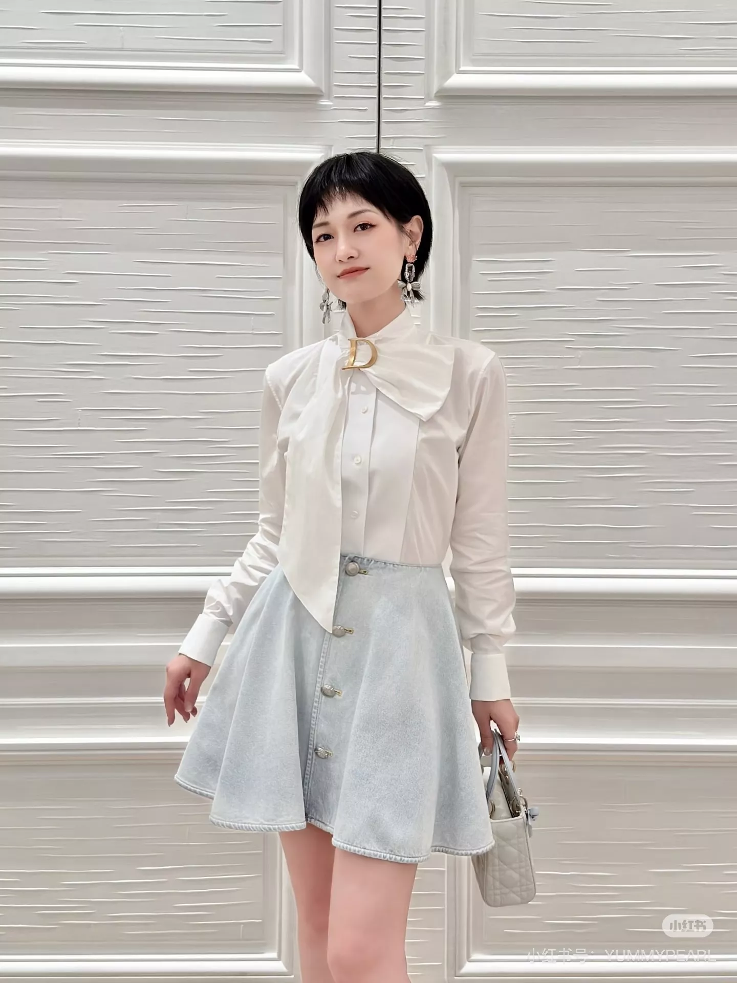 디올 메탈 장식 타이 긴소매 셔츠 상세 이미지 40