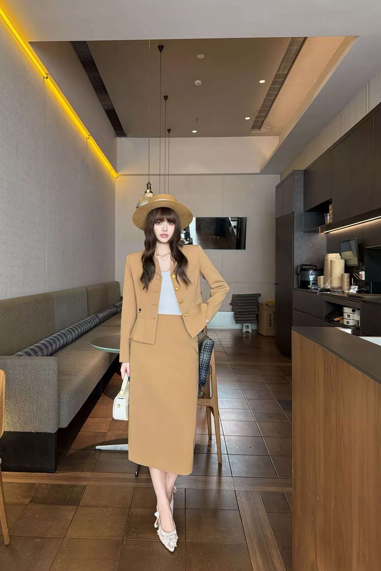 디올 골드 버튼 크롭 재킷 투피스 상세 이미지 20