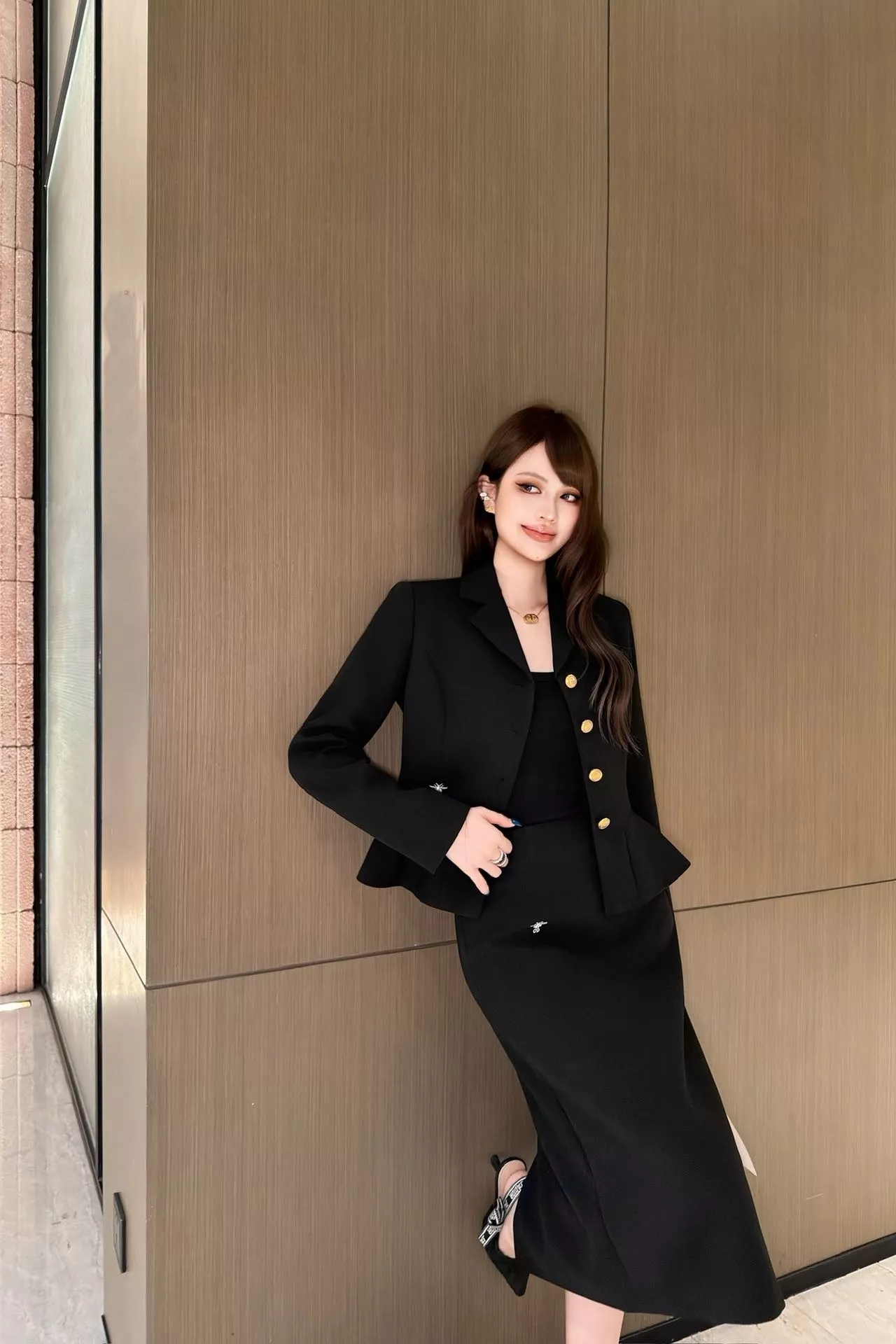 디올 골드 버튼 크롭 재킷 투피스 상세 이미지 30