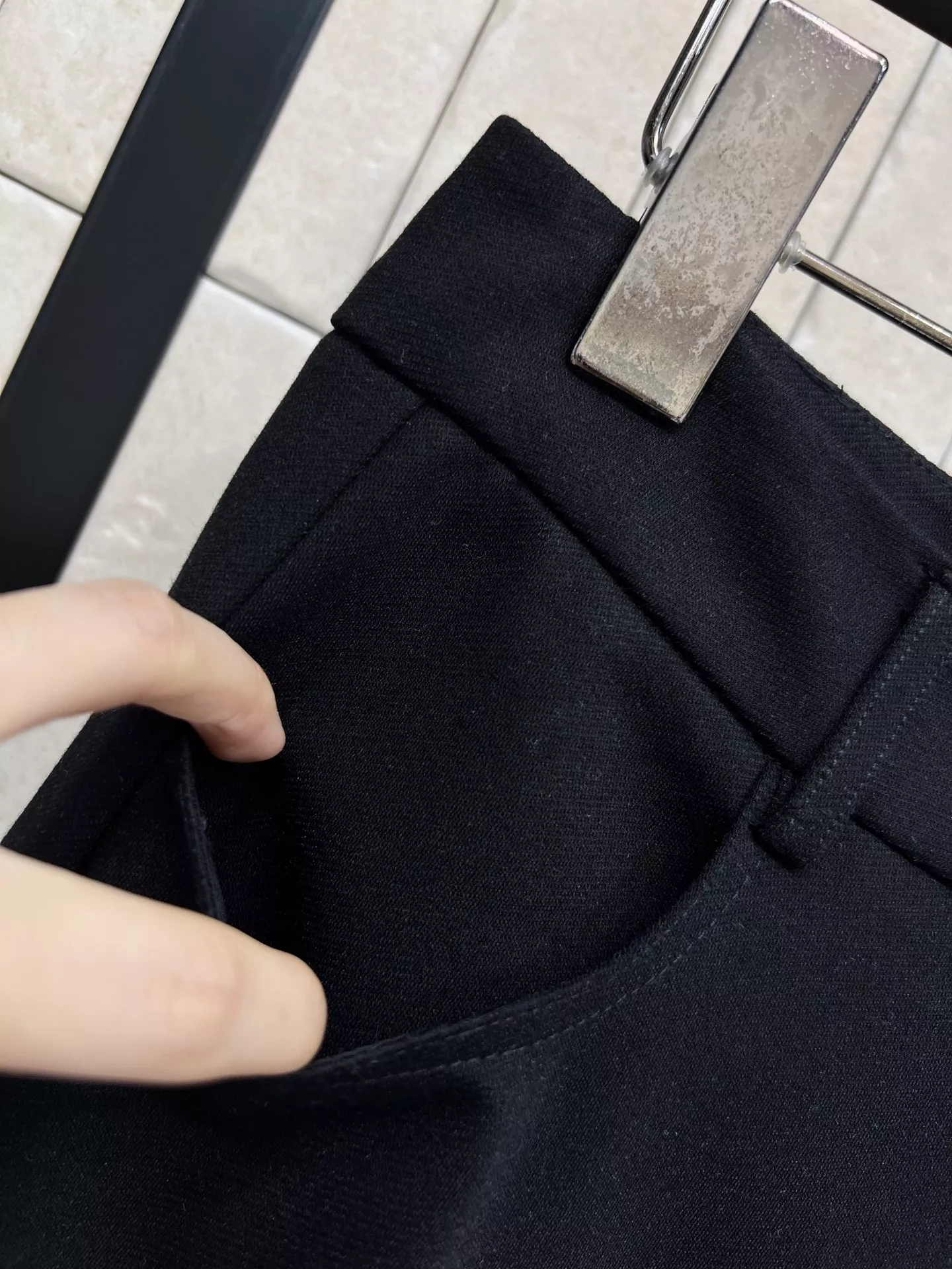 디올 자수 로고 울혼방 미세부츠컷 팬츠 상세 이미지 5