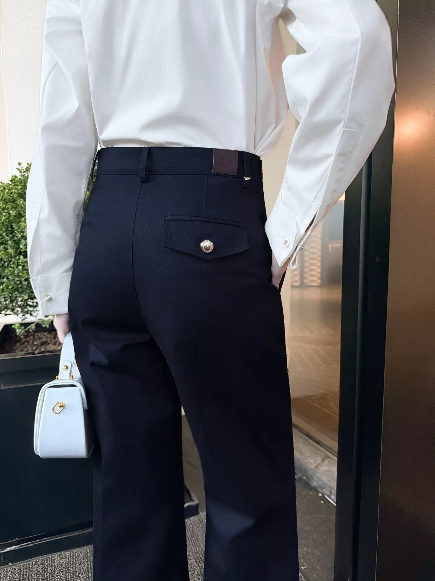 디올 골드 버튼 하이웨이스트 슬랙스 상세 이미지 27