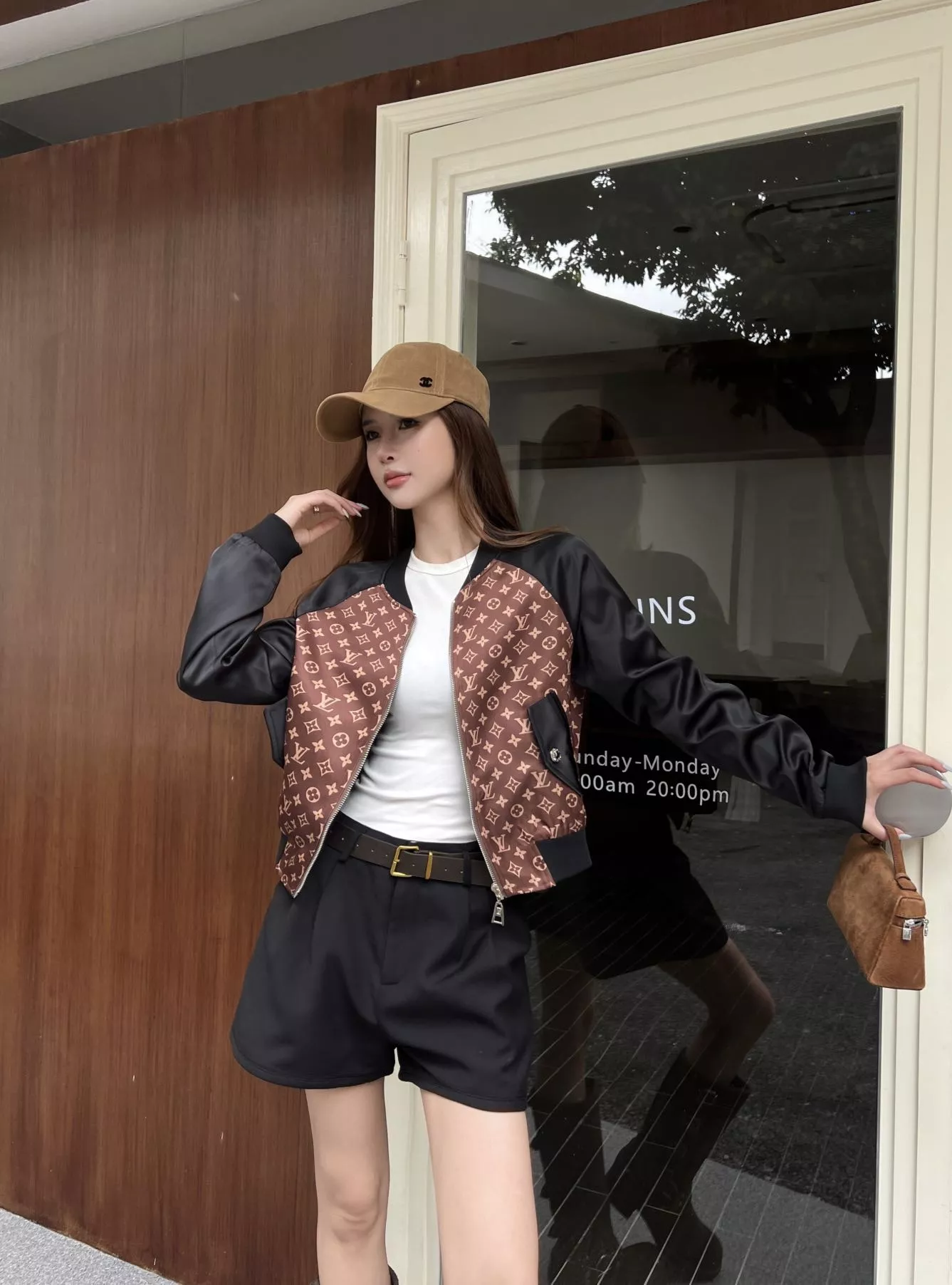 로에베 빈티지 모노그램 배색 버튼 재킷 상세 이미지 23