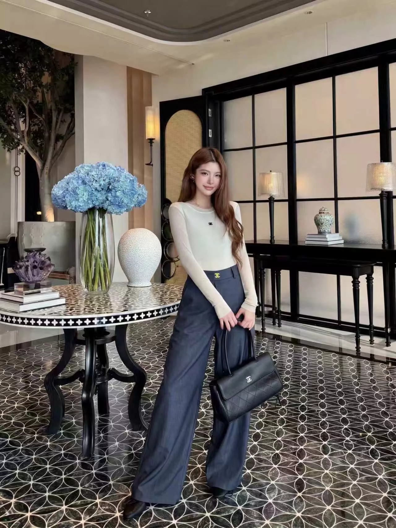 샤넬 골드 버튼 하이웨이스트 와이드 팬츠 상세 이미지 17