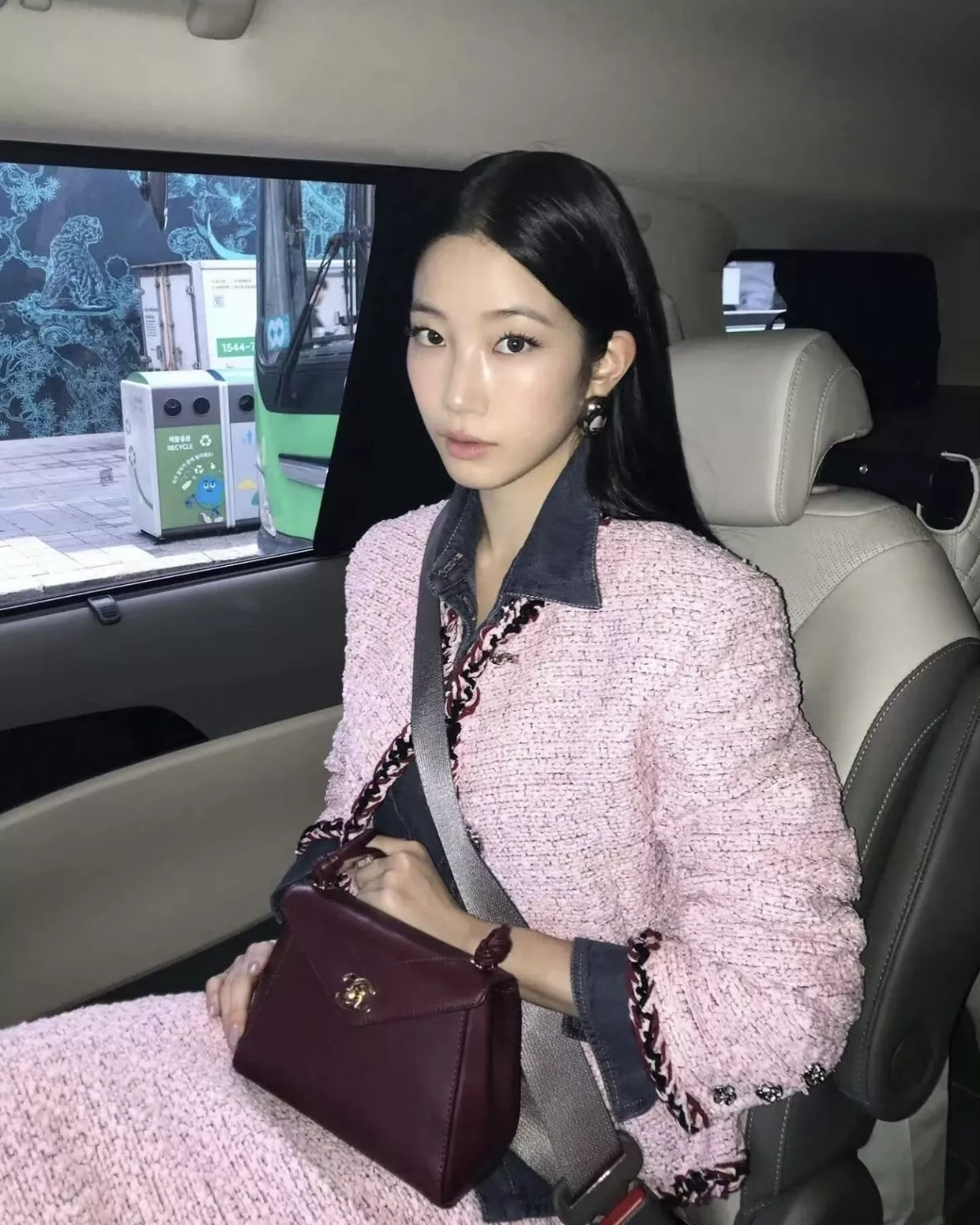 샤넬 핑크 트위드 금속 버튼 재킷 상세 이미지 21