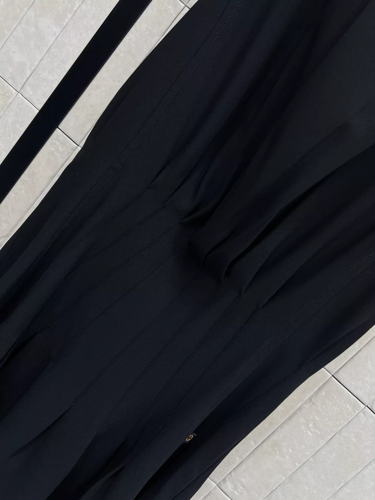 로에베 프릴 하이넥 셔링 머메이드 원피스 상세 이미지 3