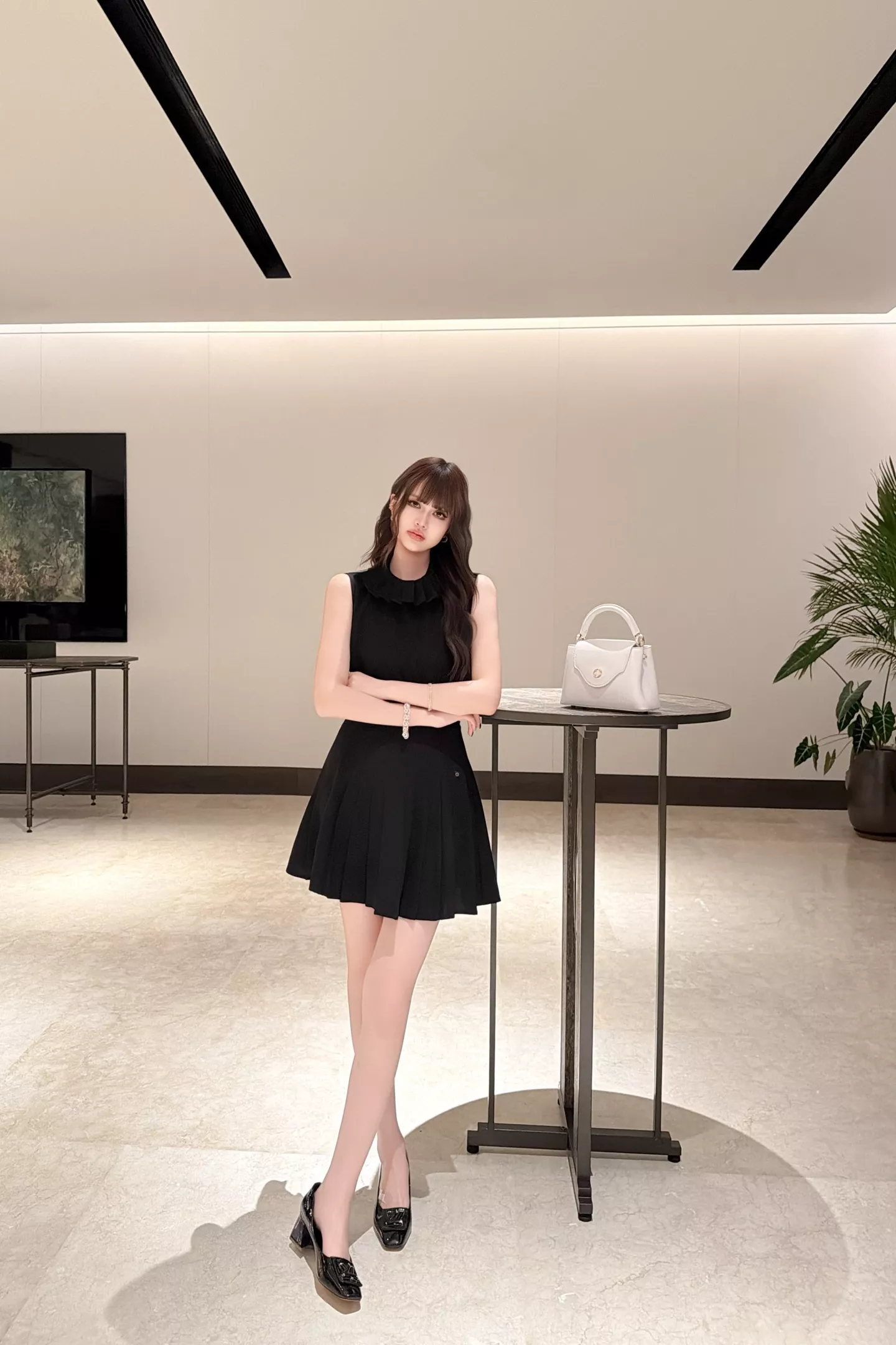 로에베 프릴 하이넥 셔링 머메이드 원피스 상세 이미지 36