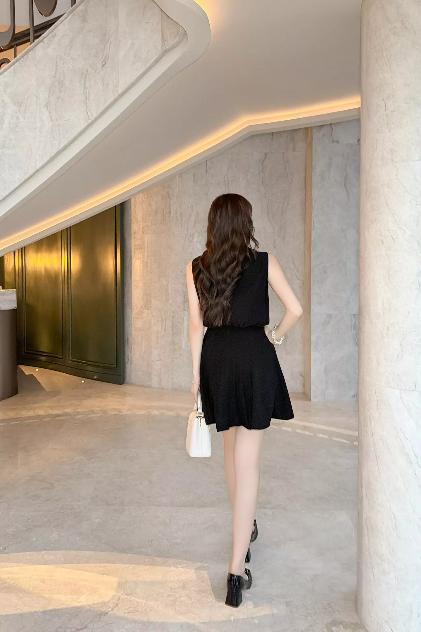 로에베 프릴 하이넥 셔링 머메이드 원피스 상세 이미지 29