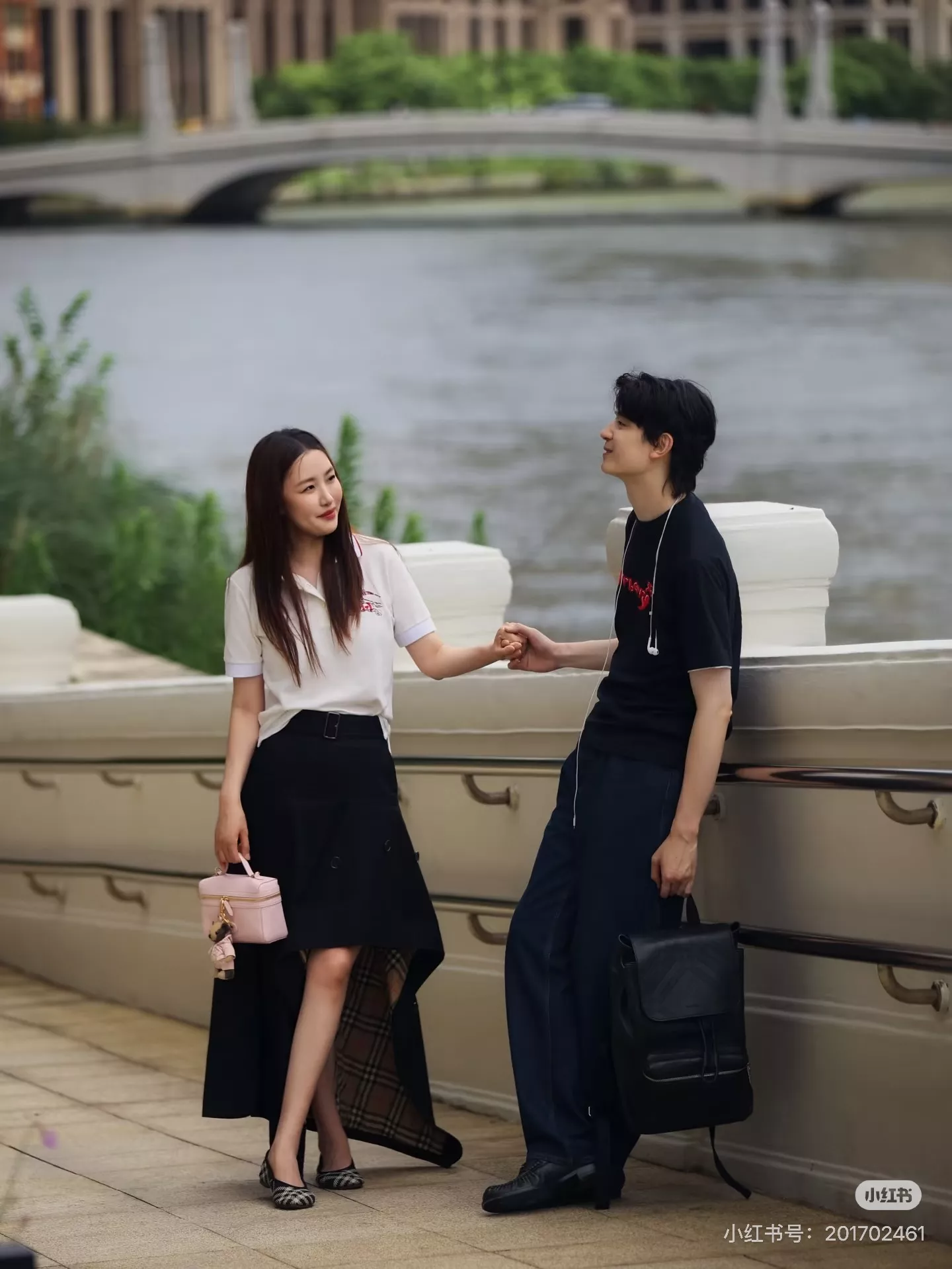 버버리 불규칙 하이웨이스트 벨트 롱 스커트 상세 이미지 26