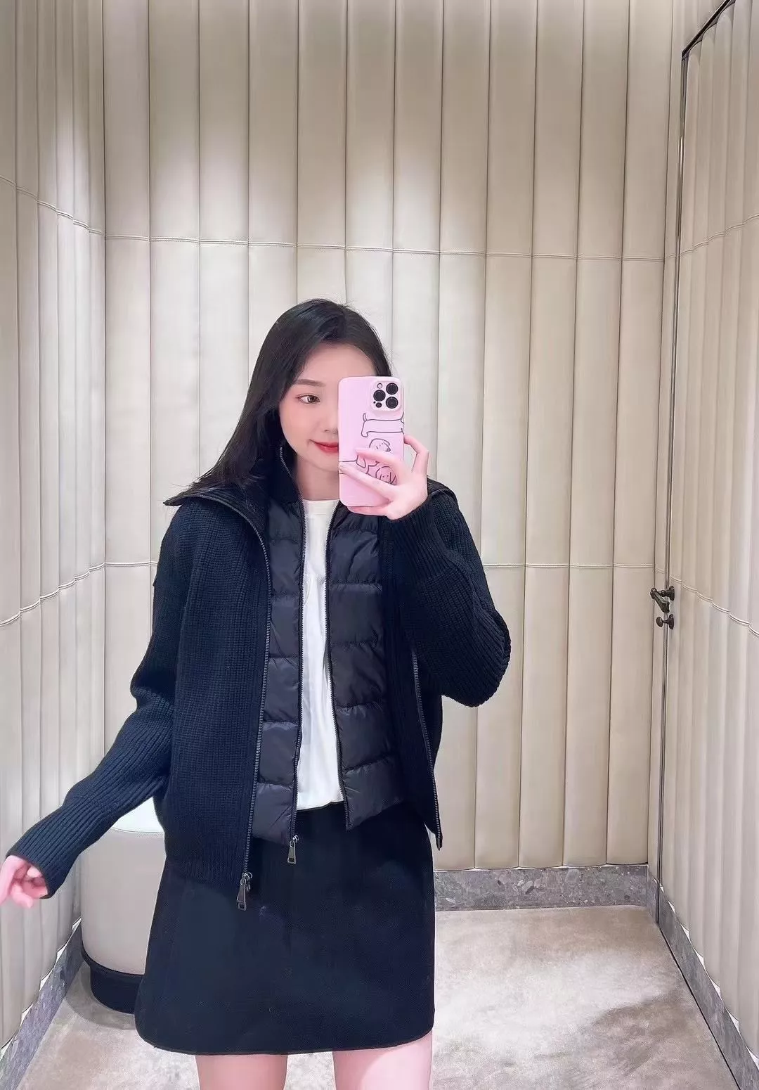 몽클레어 탈부착 내피 울 배색 쇼트 패딩 상세 이미지 12