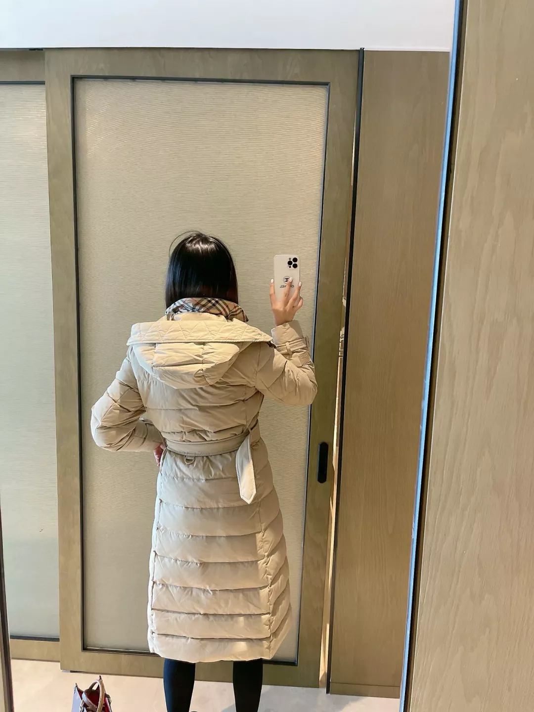 버버리 화이트 구스다운 더블버튼 롱 패딩 상세 이미지 18