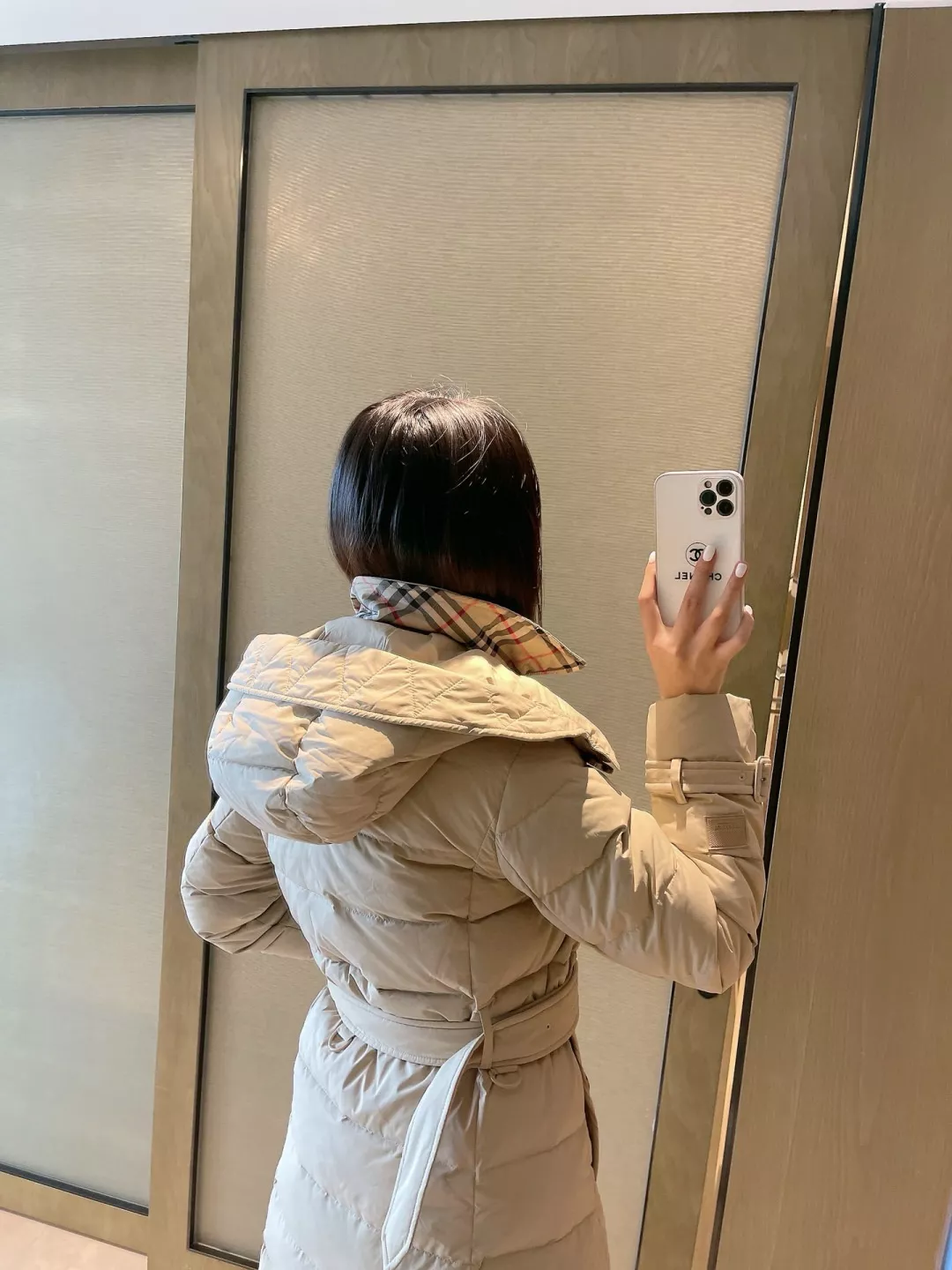 버버리 화이트 구스다운 더블버튼 롱 패딩 상세 이미지 19