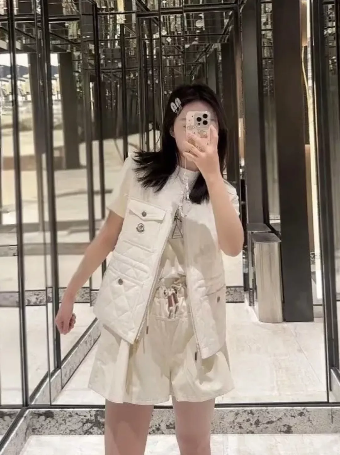 몽클레어 다이아 퀼팅 리넨 코튼 패딩 조끼 상세 이미지 23