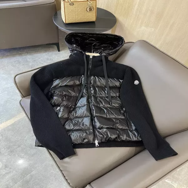 몽클레어 진주광택 니트 배색 쇼트 패딩