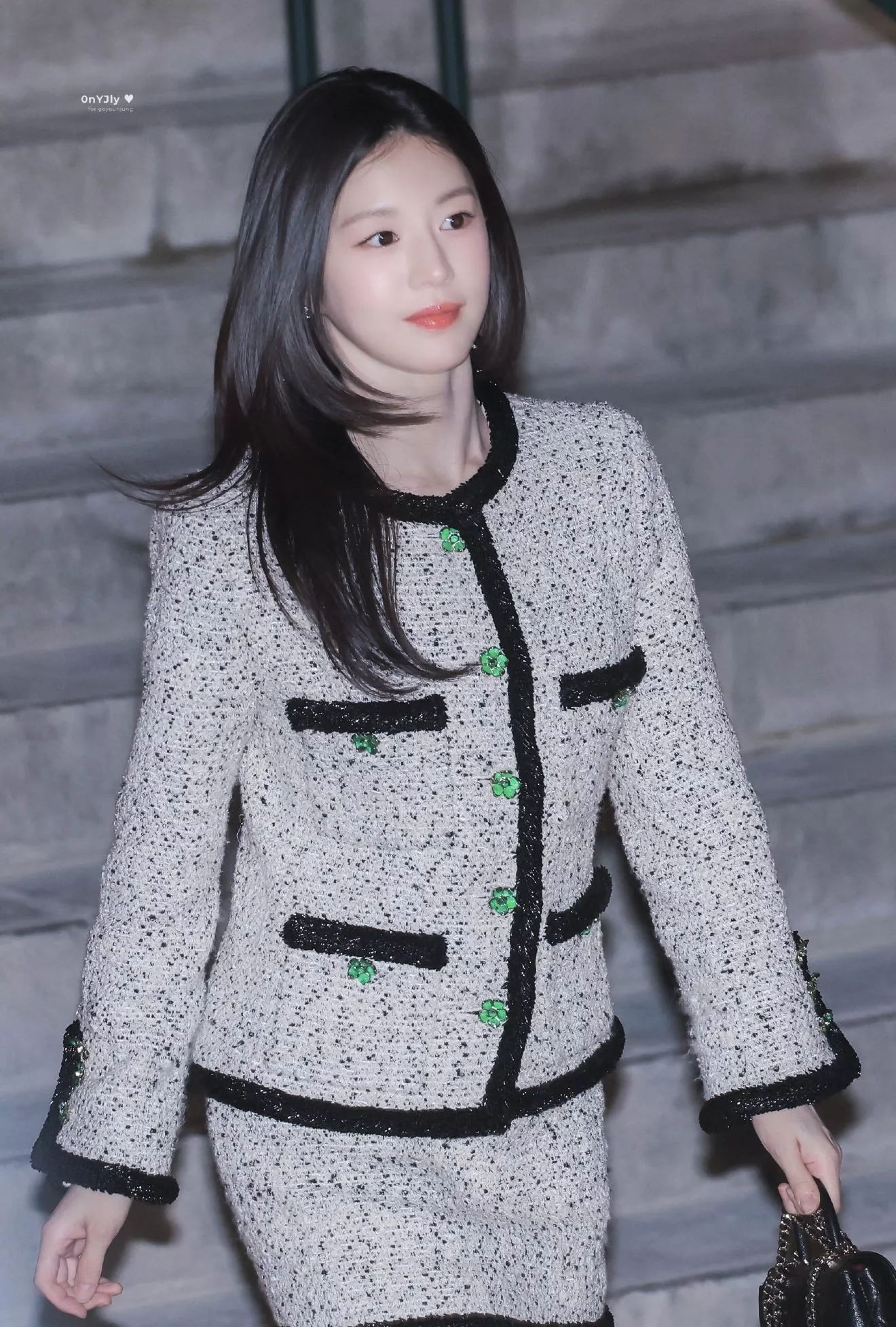 샤넬 플라워 버튼 배색 트위드 재킷 상세 이미지 20